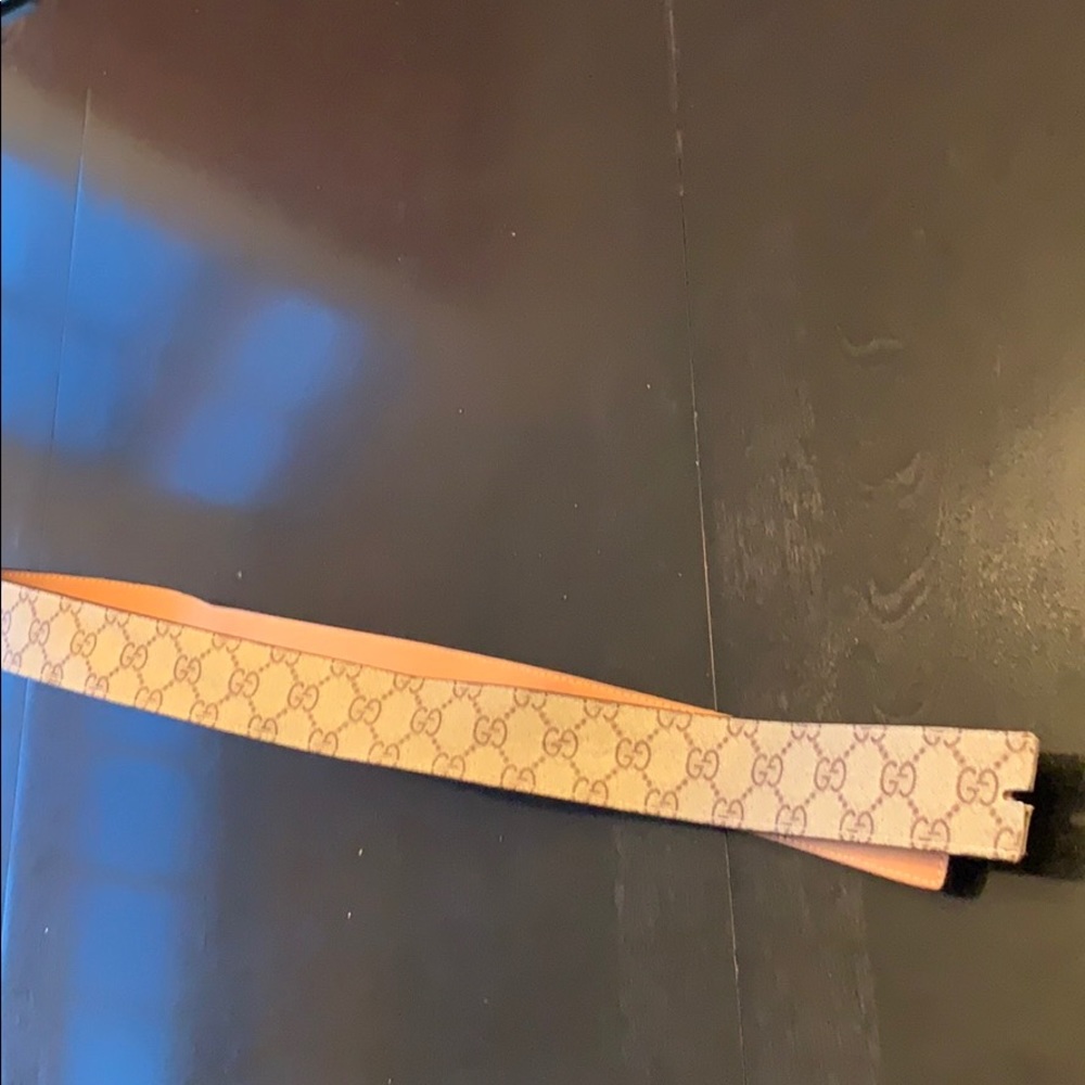 Refurbish-able Gucci belt without buckle